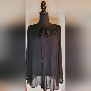 Women's Pleated chiffon blouse
